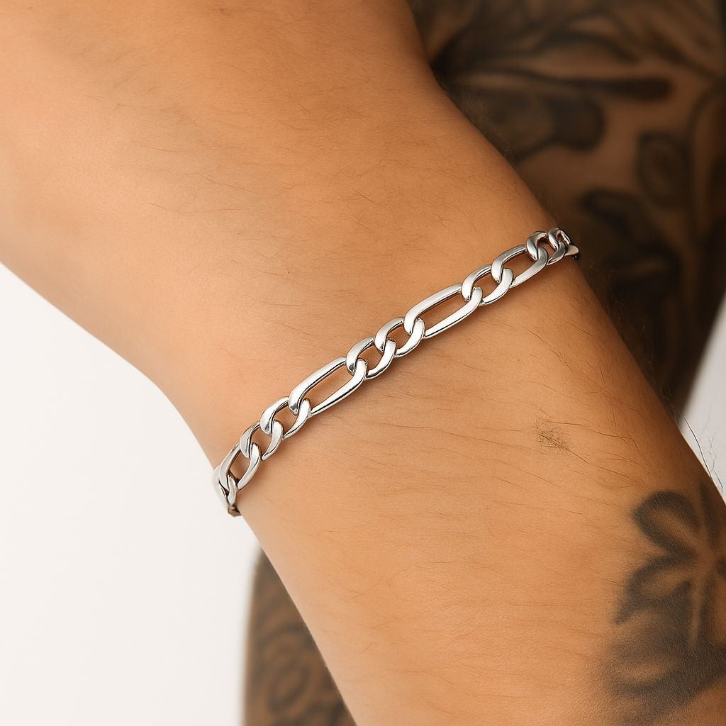 Clean Figaro Bracelet (5mm) 18K Gold Plated